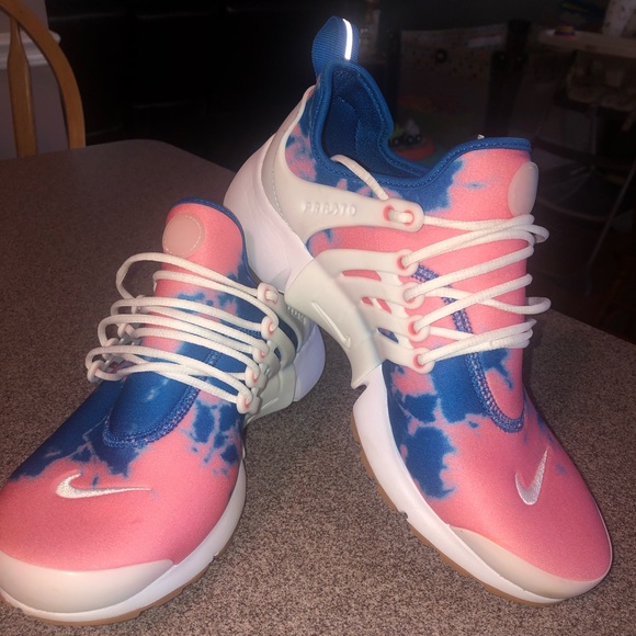 Nike Shoes - Nike Air Presto pink & blue sneakers size 10